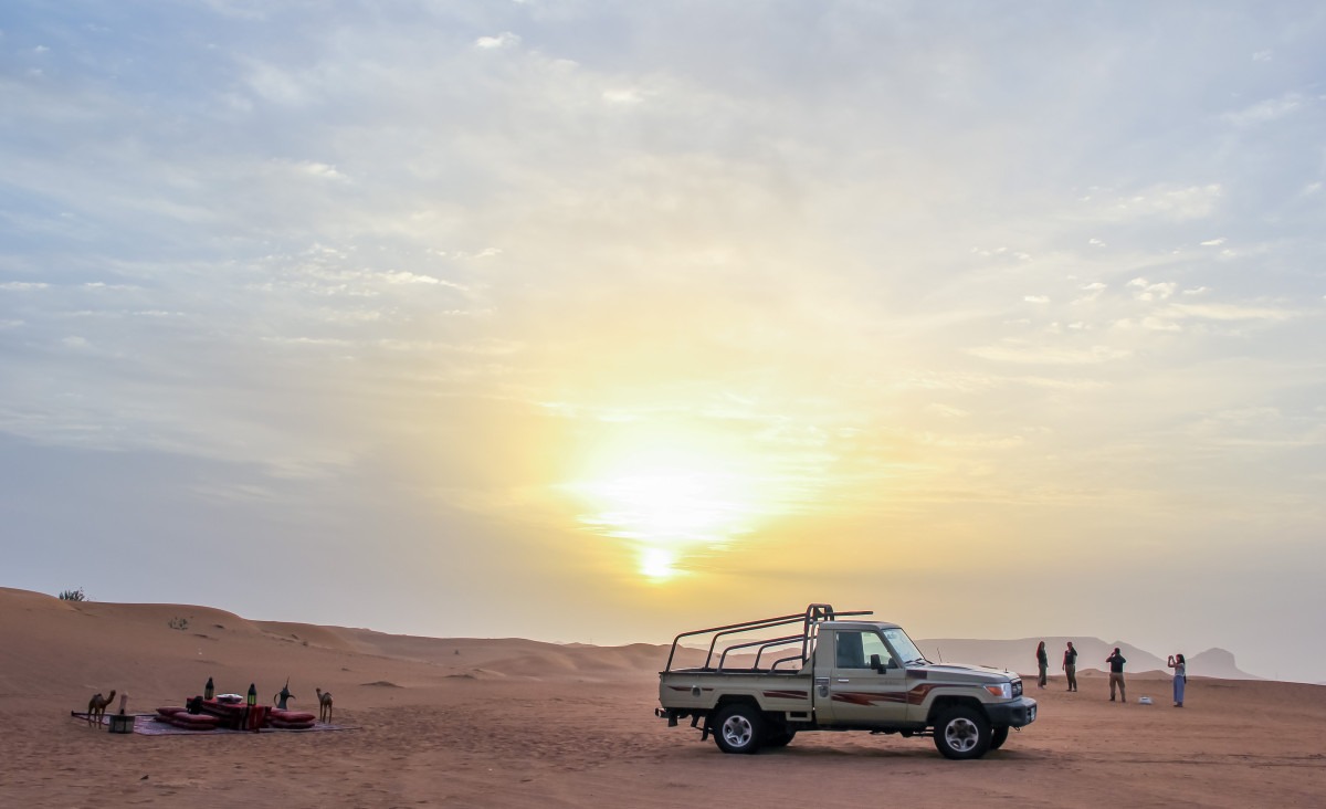 dubai desert safari sunset