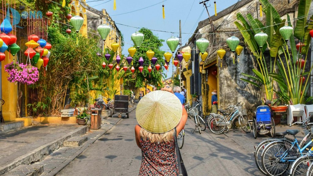 Visitors travelling to Hoi An by utilising the Hoi An Scooter Rentals.